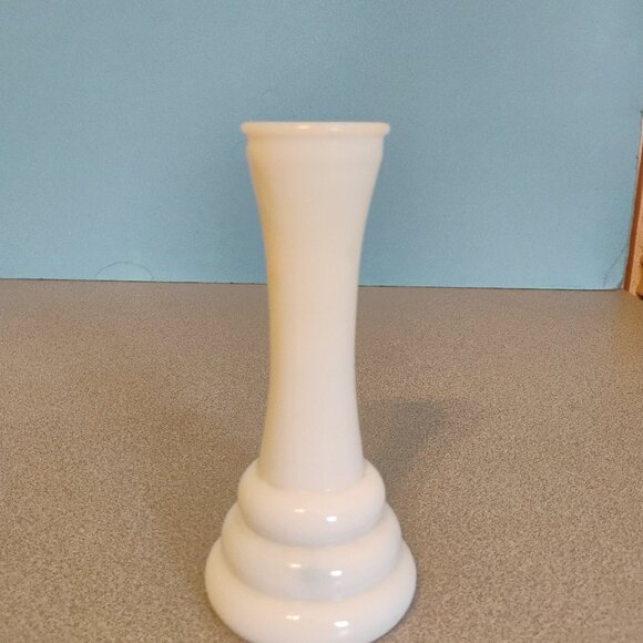 Randall Milk Glass Bud Vase Bee Hive Pattern - Picture 1 of 3